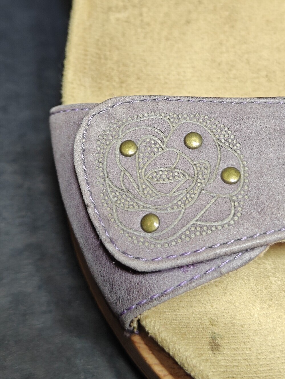 Dansko Double Leather Studded Strap Lavender Wedge Sandals Women's Shoes 8.5-9 - Picture 8 of 11